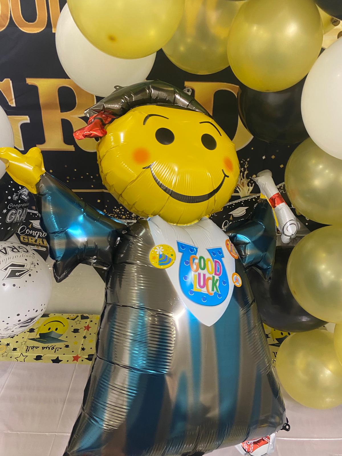 بالون مجسم التخرج العملاق