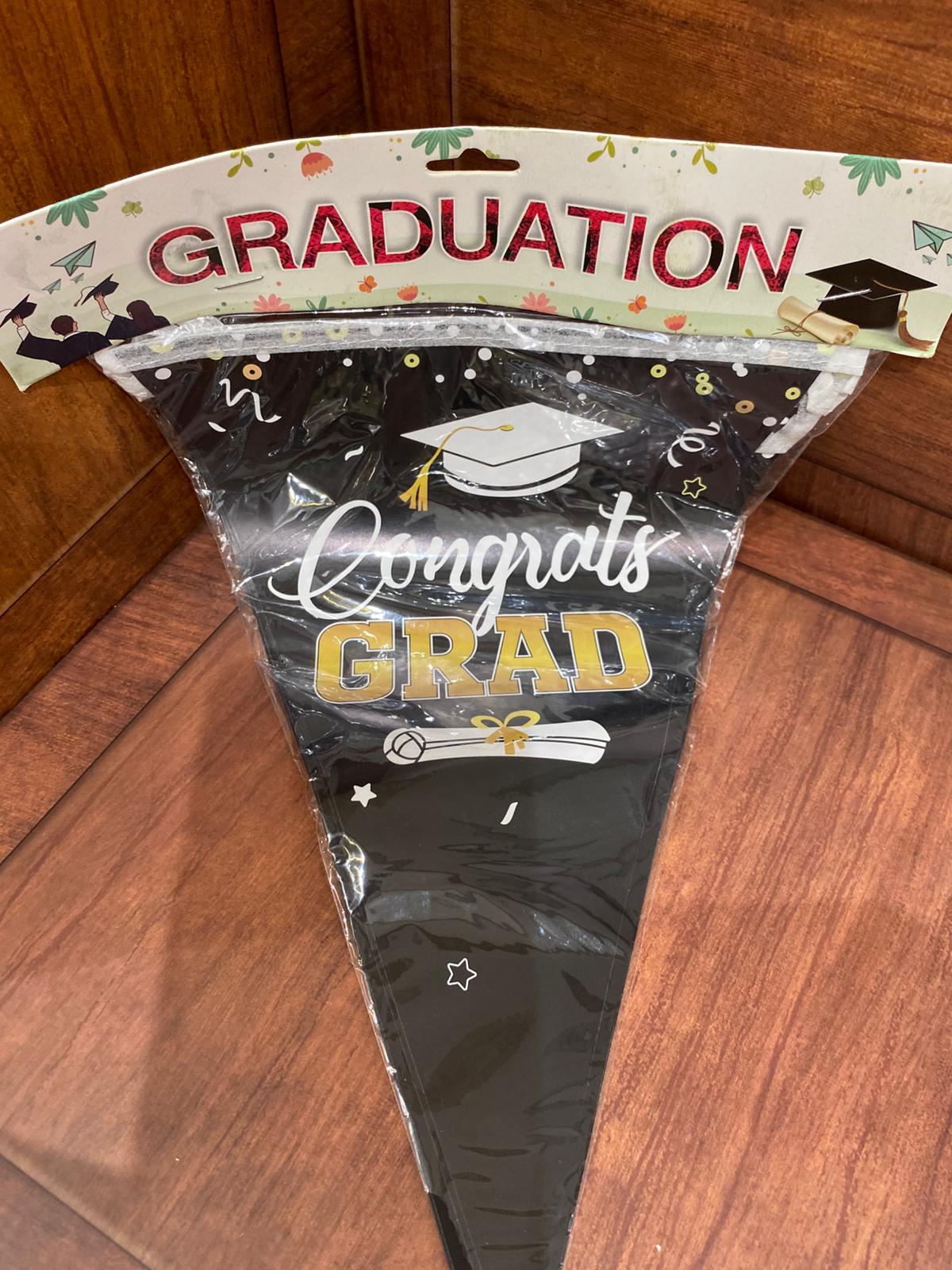 حبل مثلثات لتخرج