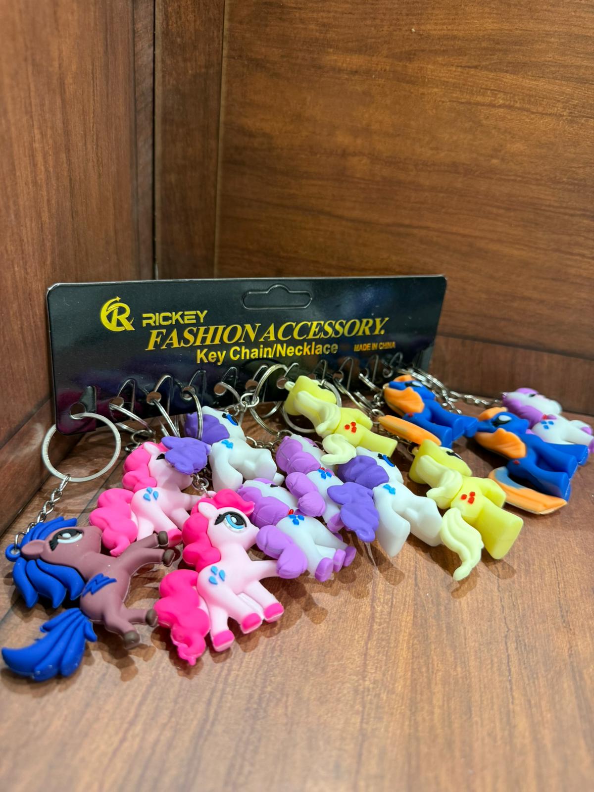 مداليات يونكورن حجم كبير ( المدالية الوحدة )