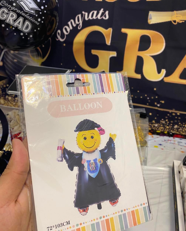 مجسم تخرج العملاق