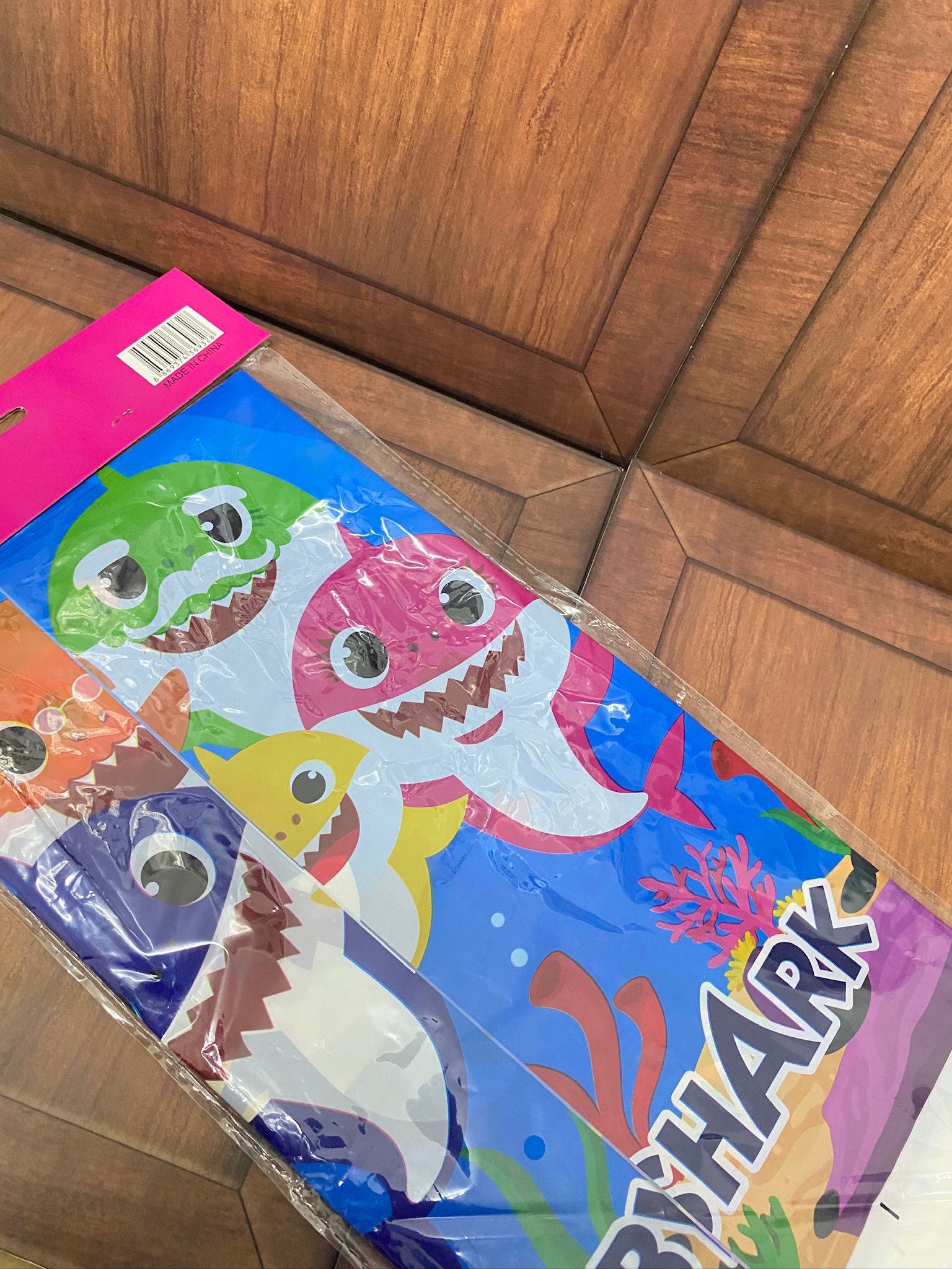 شرشف طاولة بيبي شارك