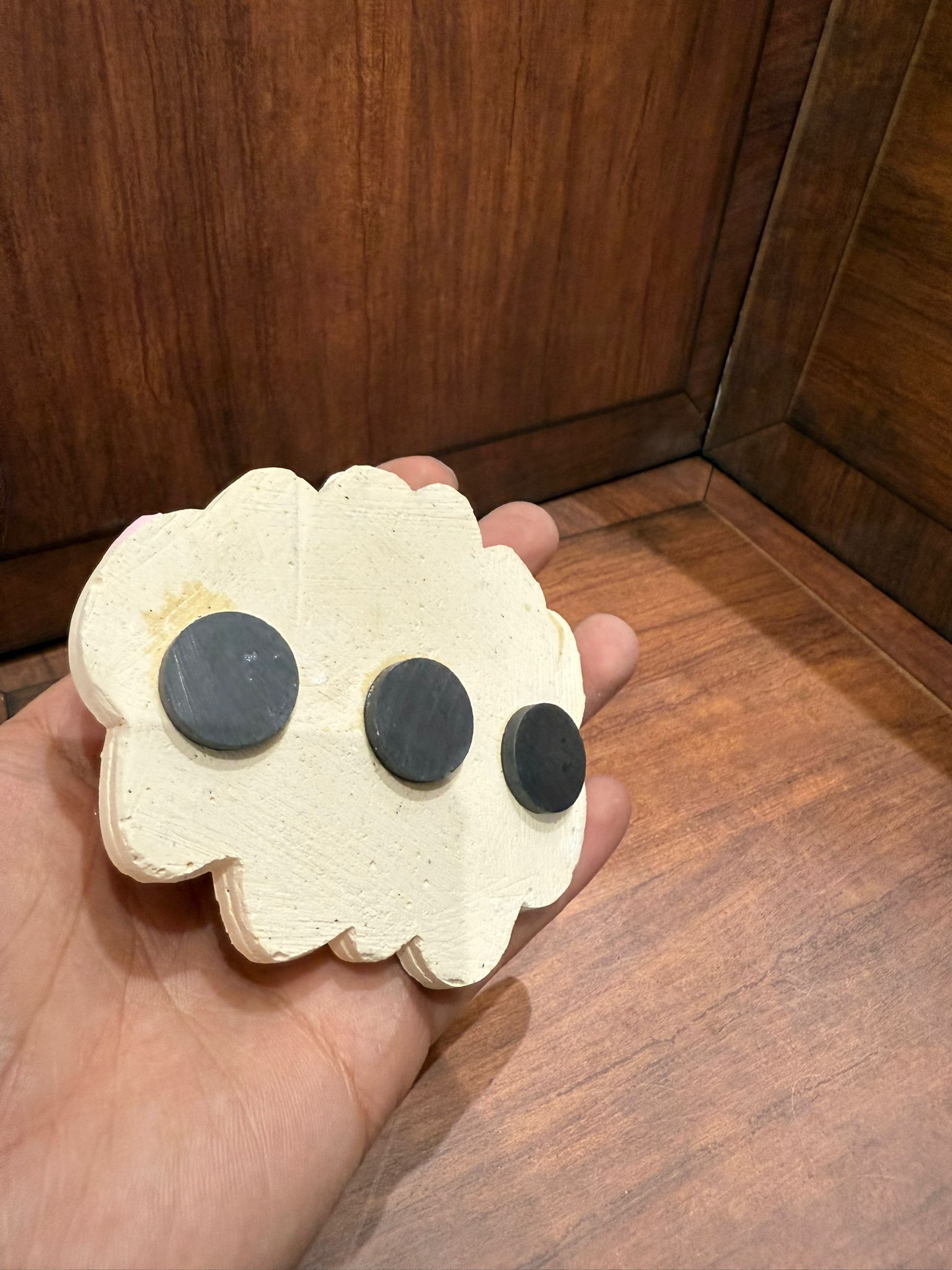 خبص شكل الغيمة مغناطيس