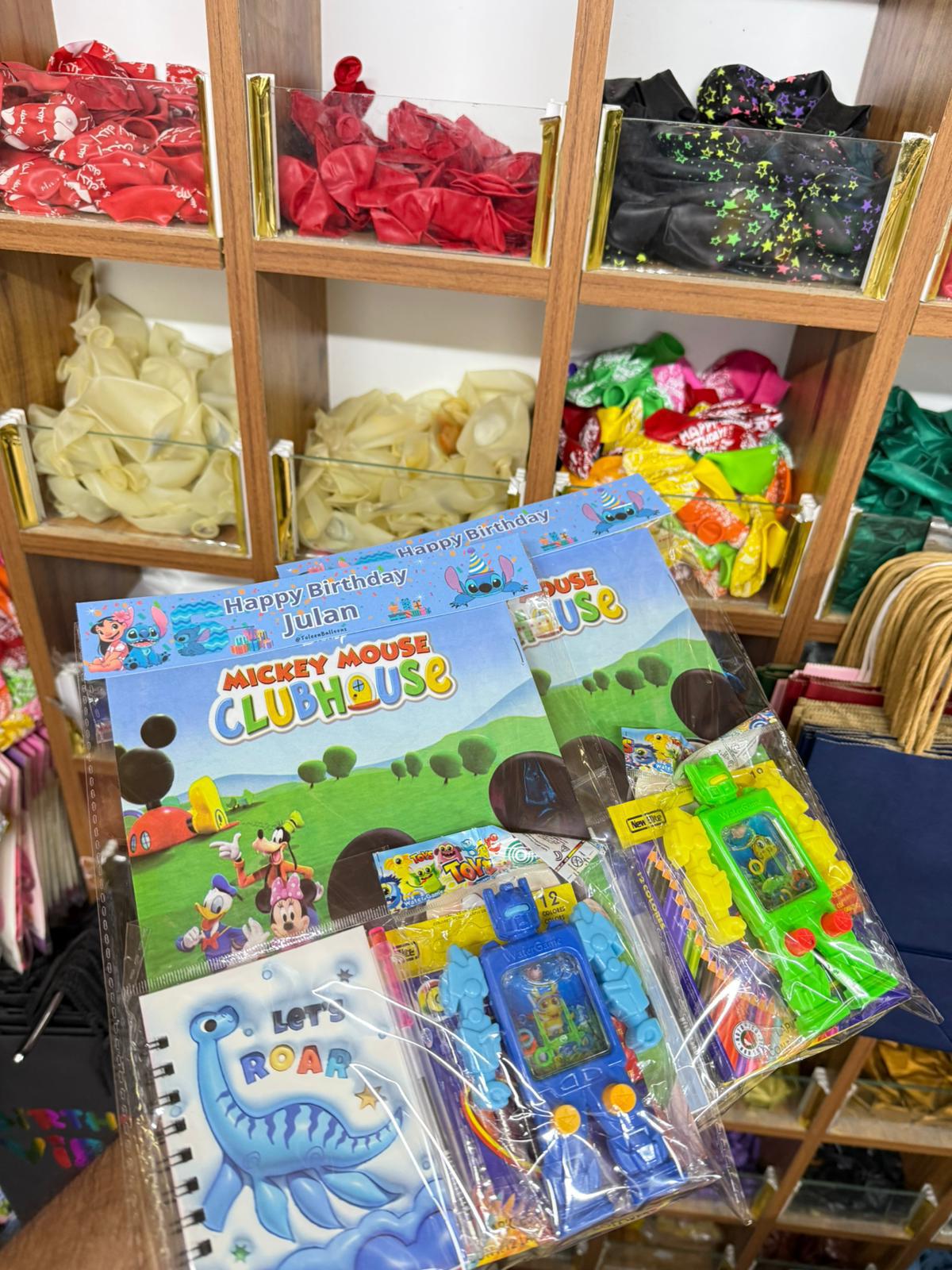 دفتر تلوين مع دفتر نوت مع لعبة رجل الماء مع تغليف حسب طلبكم