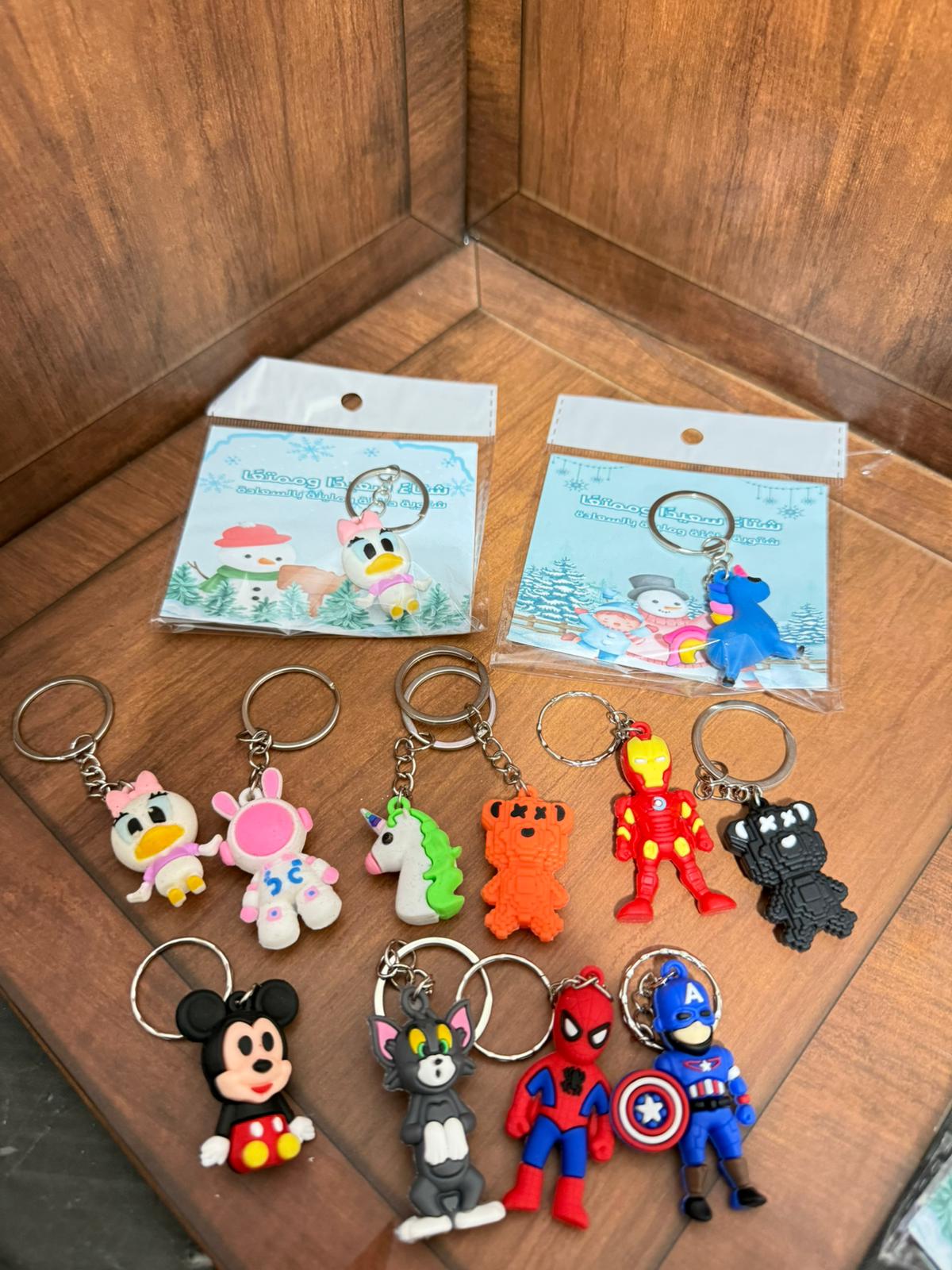 مداليات دزني مغلفات لشتاء