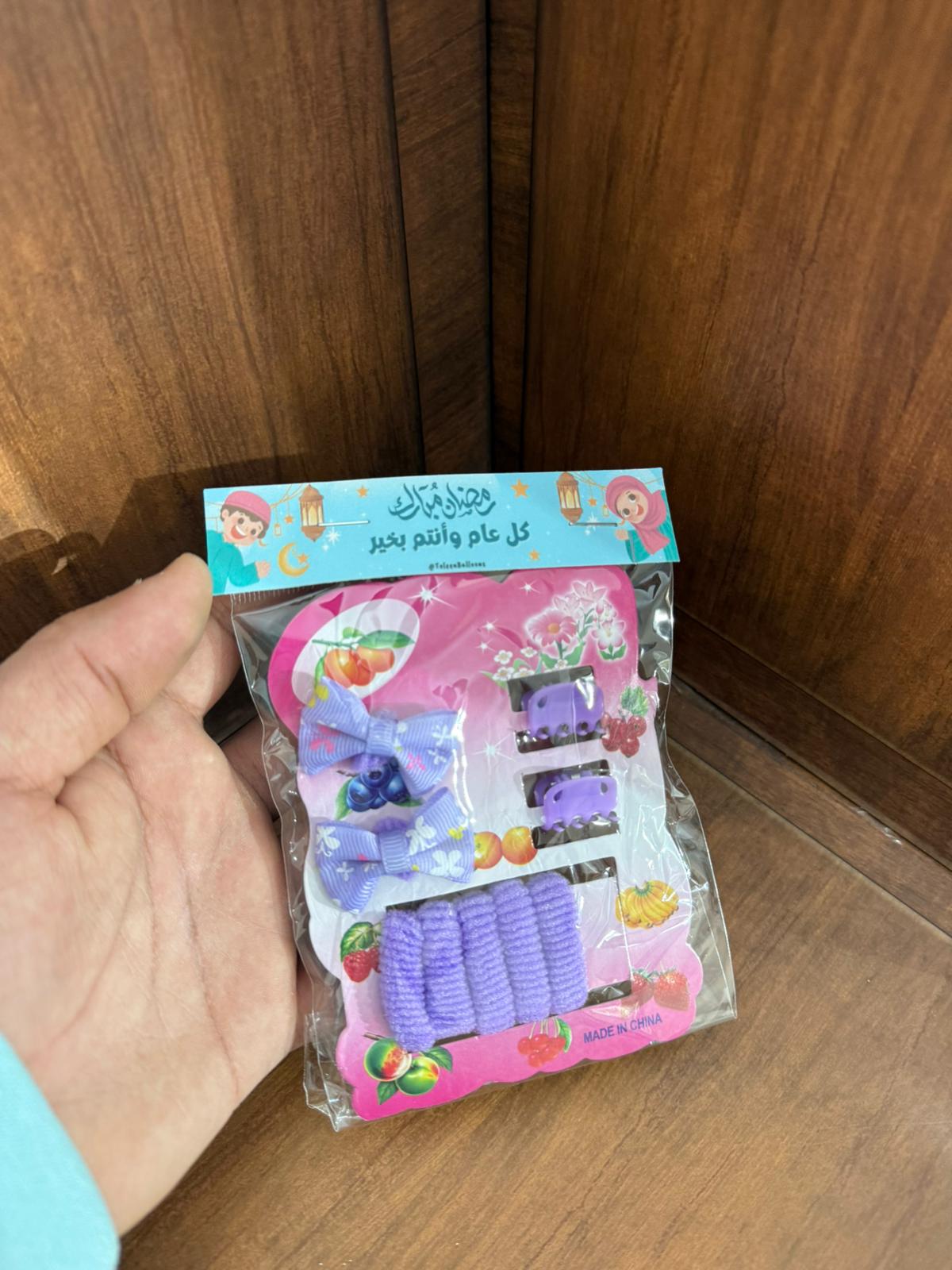 ربطة شعر مع تغليف لرمضان