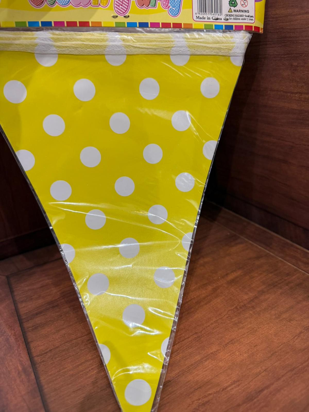 حبل تزين مثلثات لون اصفر