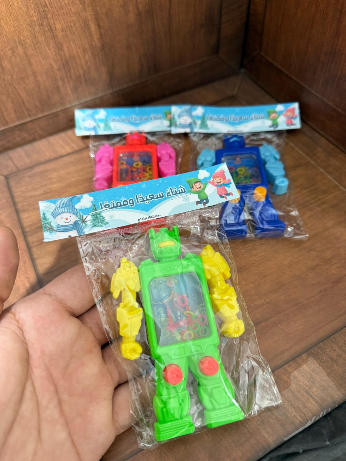 لعبة رجل الماء مغلف لشتاء