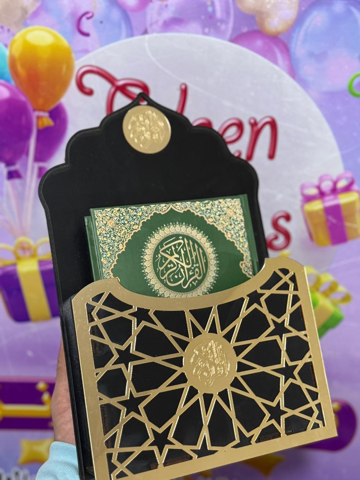 ستاند خشب مع اكريلك مع قرآن كامل مع تغليف