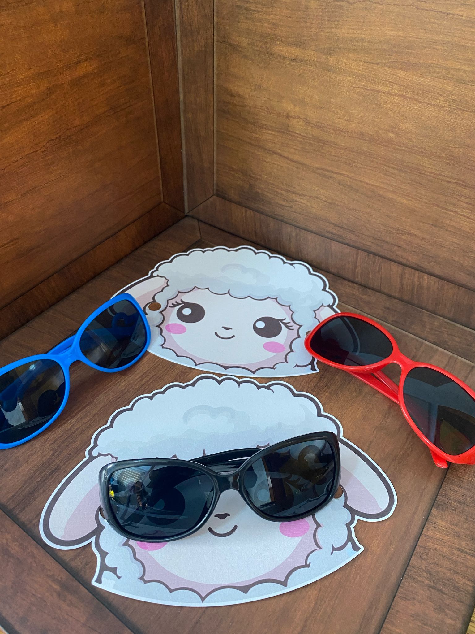 خروف العيد مع نظارات